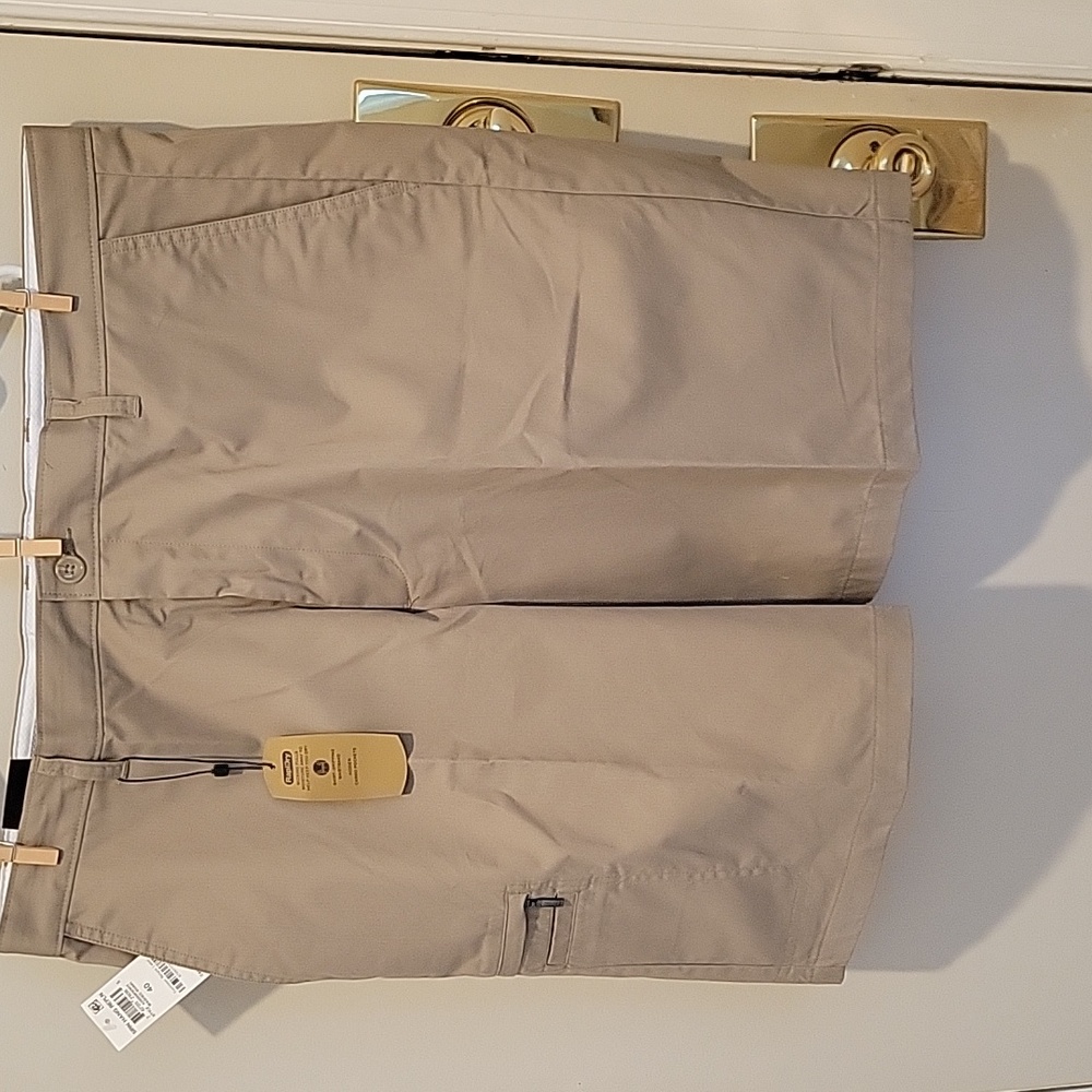 NWT Greg Norman Performance Five Iron Shorts